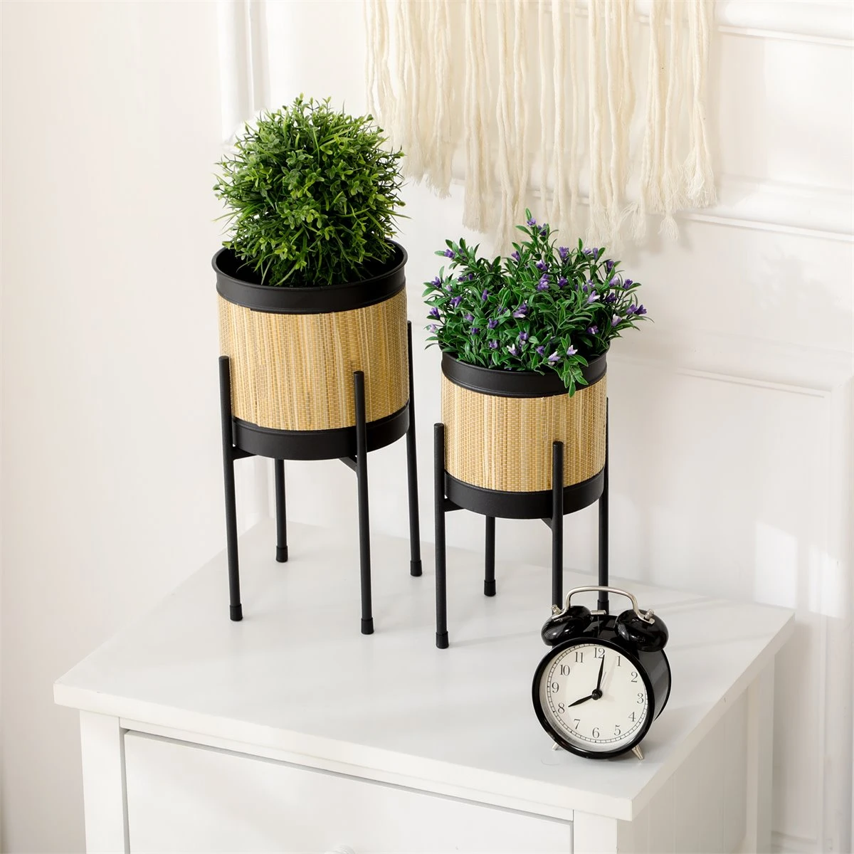 Outsunny Juego De 2 Soportes Para Plantas De Metal Cubierta De Totora Soportes Para Macetas Maceteros Redondos Para Salón Cocina Dormitorio Ø16x30 Cm Y Ø14x25,5 Cm Negro 9 Outsunny Juego De 2 Soportes Para Plantas De Metal Cubierta De Totora Soportes Para Macetas Maceteros Redondos Para Salón Cocina Dormitorio Ø16x30 Cm Y Ø14x25,5 Cm Negro - Imagen 9